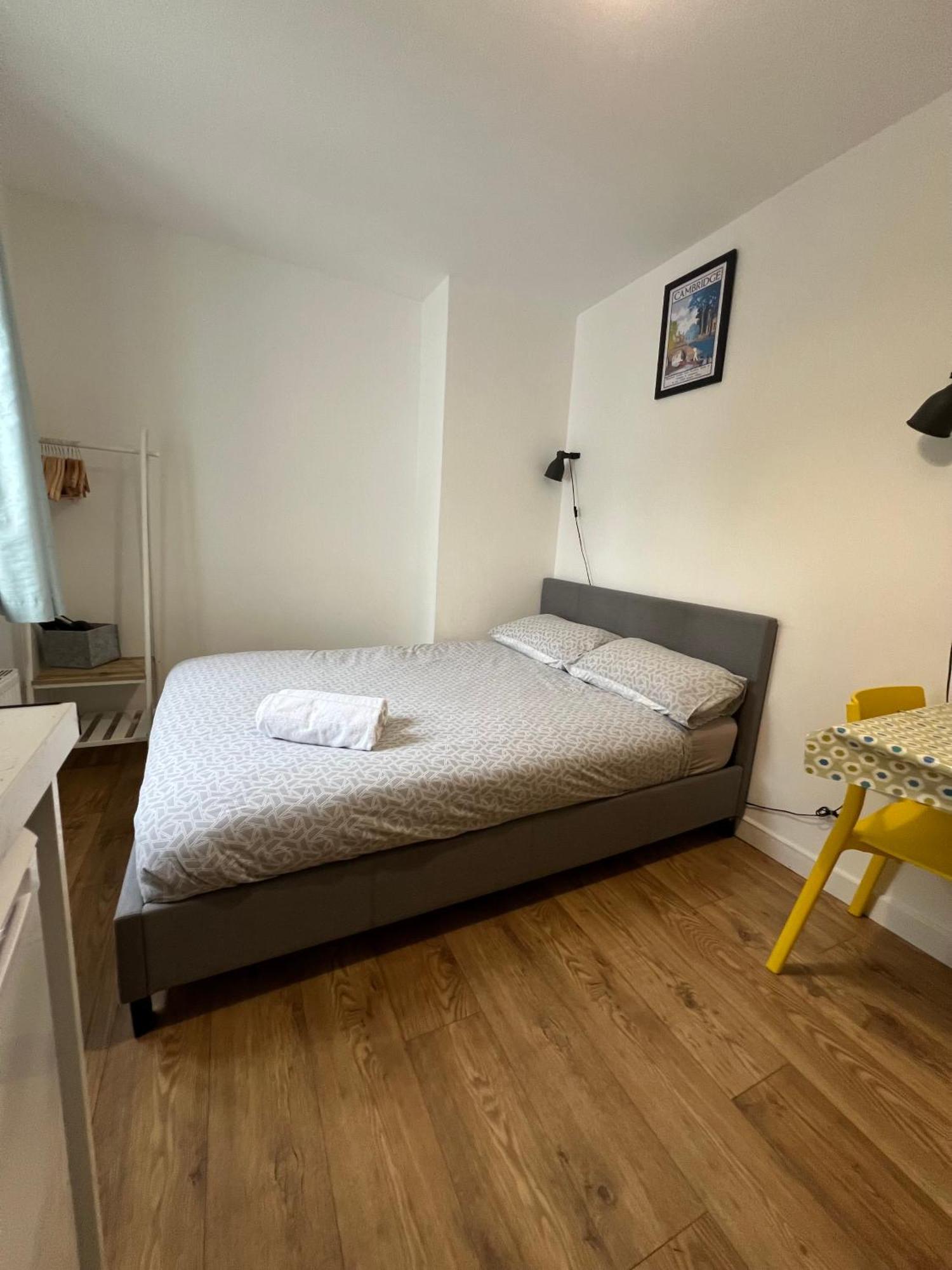 Apartment Hawtհorn Guestհouse CBG